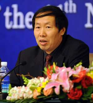 Liu Yuzhu, director of the Cultural Industry Department under Chinese Ministry of Culture, answers questions during a group interview on 'Cultural Market and Development of Cultural Industry' held by the Second Session of the 11th National People's Congress (NPC) in Beijing, capital of China, on March 12, 2009. Some leading officials from Chinese Ministry of Culture attended the interview on Thursday.