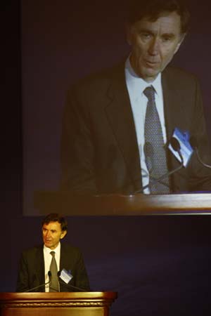 HSBC Group Chairman Stephen Green addresses the opening ceremony of China Development Forum 2009 in Beijing, capital of China, on March 22, 2009. 