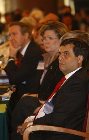International Monetary Fund Deputy Managing Director Murilo Portugal attends the opening ceremony of China Development Forum 2009 in Beijing, capital of China, on March 22, 2009. 