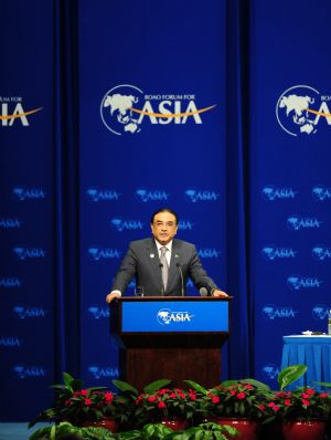 Pakistani President Asif Ali Zardari addresses the opening plenary of Boao Forum for Asia (BFA) Annual Conference 2009 in Boao, a scenic town in south China's Hainan Province, on April 18, 2009. The BFA Annual Conference 2009 officially opened here on Saturday, focusing on the role of Asian countries, especially emerging economies in this region, amid the global financial crisis.