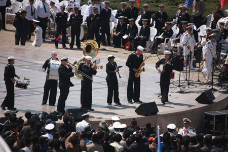 Members of US navy's military band attend a performance in Qingdao, east China's Shandong Province, on April 21, 2009.