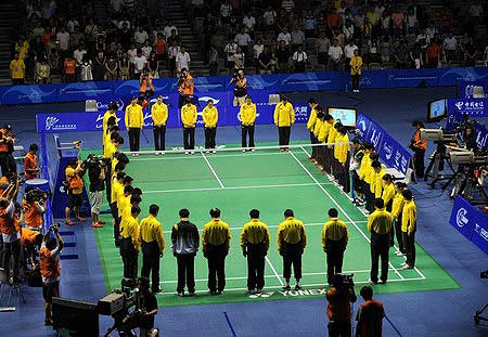 The Chinese badminton team observed a one-minute silence for the victims of last year's devastating earthquake before their match against Japan on May 12, 2009.