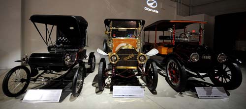 Photo taken on May 29, 2009 shows the 1903 Oldsmobile Curved Dash Runabout, 1908 Oldsmobile Model X, 1919 Oldsmobile Canopy Express (L-R) in the GM Heritage Center in Sterling Heights, Michigan, the United States.
