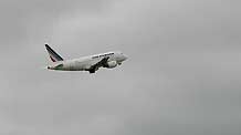 File photo dated May 2, 2009 shows an Air France plane. An Air France plane with 228 people on board has gone missing over the Atlantic after taking off from an airport in Rio de Janeiro of Brazil, the airline said on June 1, 2009.