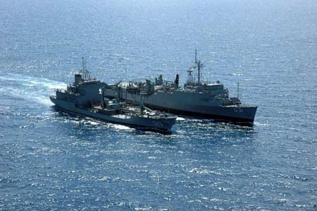 A handout picture from the Brazilian Navy released on June 22, 2009 shows Brazilian Navy warships searching for debris from Air France Airbus A330 out of the Atlantic Ocean. Brazilian Navy announced on Monday that they found more debris of the crashed Air France Airbus A330.