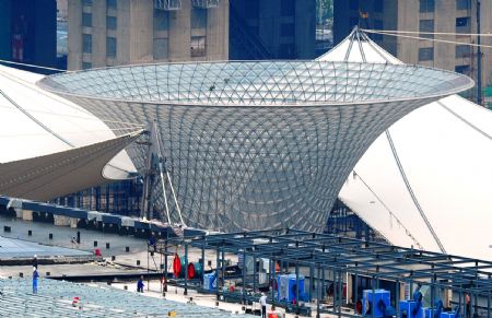 Photo taken on July 4, 2009 shows the Sunshine Valley under construction for the Shanghai 2010 World Expo in Shanghai, east China. The Shanghai 2010 World Expo is to open on May 1, 2010.