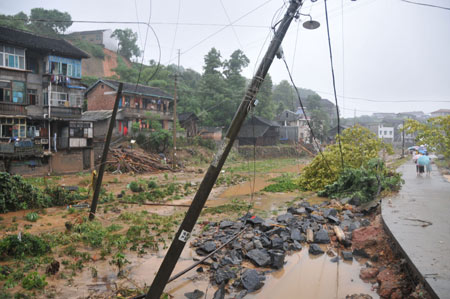 A view of a flooded village in Hongjiang county, Huaihua prefecture, central China's Hunan Province on July 25, 2009. 