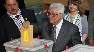 Palestinian National Authority Chairman, leader of the Fatah movement, Mahmoud Abbas casts his vote at Tarasanta School, in the West Bank city of Bethlehem, on August 9, 2009.