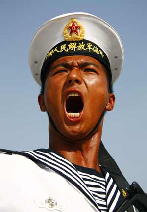 Photo taken on June 28, 2009 shows a Chinese marine takes part in the parade training in Beijing, capital of China.