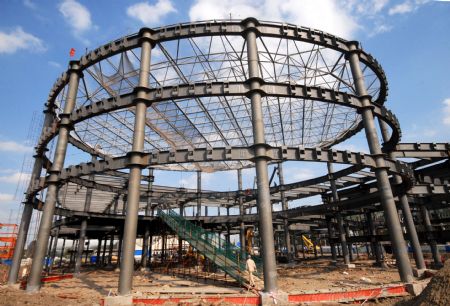 Photo taken on September 13, 2009 shows the United States Pavilion of the 2010 Shanghai World Expo under construction in Shanghai, east China.