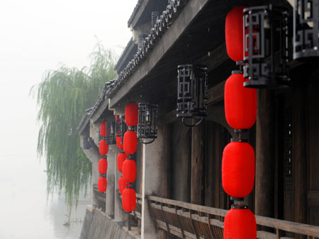 Red lanterns are seen at Tangqi town in Hangzhou, capital of east China&apos;s Zhejiang Province, September 22, 2009.