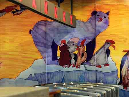 The Beijing Zoo Station is targeted towards childrens' taste with its gorgeous cartoon frescos.