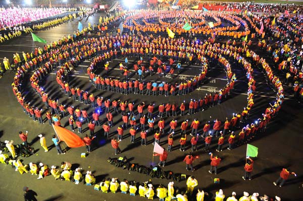 A grand performance is staged in the celebrations for the 60th anniversary of the founding of the People's Republic of China, on the Tian'anmen Square in central Beijing, capital of China, October 1, 2009.