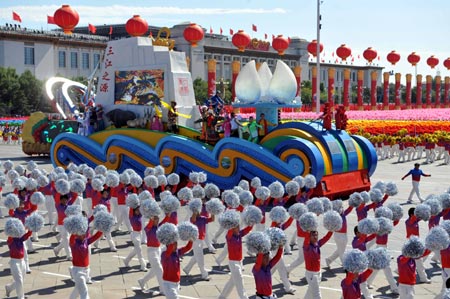 A float of northwest China&apos;s Qinghai Province takes part in a parade of the celebrations for the 60th anniversary of the founding of the People&apos;s Republic of China, on Chang&apos;an Street in central Beijing, capital of China, Oct. 1, 2009. (Xinhua/Li Xiaoguo)