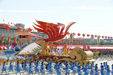 The float of Hubei Province takes part in the celebrations for the 60th anniversary of the founding of the People&apos;s Republic of China, in Beijing, capital of China, Oct. 1, 2009. (Xinhua/Yang Lei)