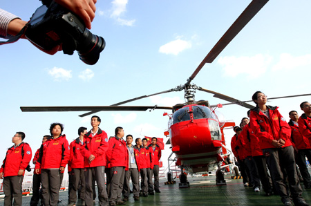 Photo taken on October 10, 2009 shows the Ka-32 helicopter namely 'Snow Eagle' on board of the vessel Snow Dragon in Shanghai, China.