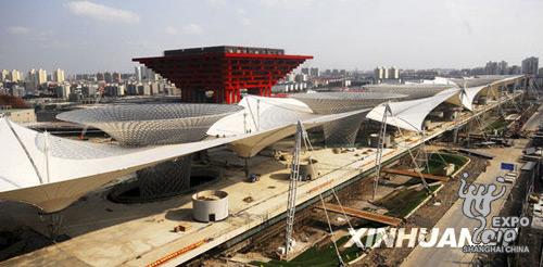 A general view of the Expo Boulevard at the World Expo site in Shanghai on October 10, 2009. 