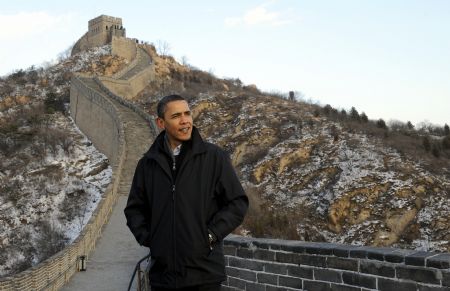 US President Barack Obama visits the Badaling section of the Great Wall in Beijing on November 18, 2009. 