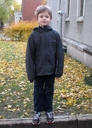 I am Tennessee Quevillon, 7 years old. I was born in Montreal, Canada. I have taken pictures of the trees in front of my house. Autumn has come and the leaves turn red. This is a picture of mine taken on November 1, 2009. 