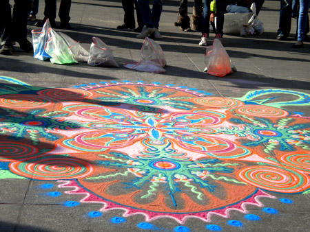 I am Benjamin Towell-Poddubiuk, eight years old. I live in Montreal, Canada. This is a picture of the art of sand taken in Washington Square, New York, the United States, on October 11, 2009.