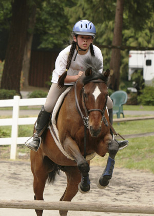 Photo taken on October 26, 2008 shows Hanna Rudolph practises riding in Portland, Oregon, the United States.