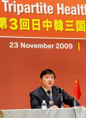 Chinese Health Minister Chen Zhu speaks during the third regular meeting of health ministers of Japan, China and South Korea held in Tokyo, capital of Japan, November 23, 2009.