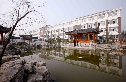 The picture taken on January 31, 2010 shows a view of the newly-built Tumen High School in Mianzhu City, southwest China's Sichuan Province. 