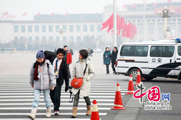 The Opening Session of the 3rd Session of the 11th Chinese People&apos;s Political Consultative Conference is convened at 15:00 am on March 3, 2010 at the Great Hall of the People. China.org.cn covers the opening meeting.