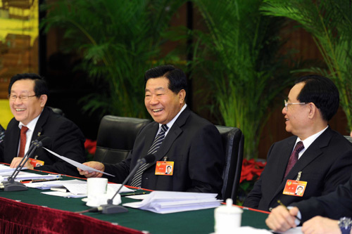 Jia Qinglin, chairman of the National Committee of the Chinese People's Political Consultative Conference (CPPCC), joined a panel discussion of political advisors from science and technology circles, in Beijing, capital of China, March 8, 2010.