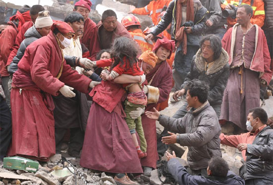 A 13-year-old Tibetan girl was saved by monks from Yushu Jiegu temple and China International Search. 