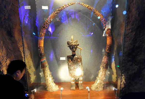 A piece of wooden sculpture is on display at the Africa Joint Pavilion in the World Expo park in Shanghai, east China, May 1, 2010.