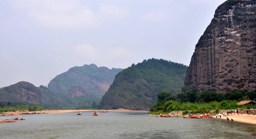 File photo taken on July 27, 2007 shows the scenery of Danxia Landform in Chishui of southwest China's Guizhou Province.