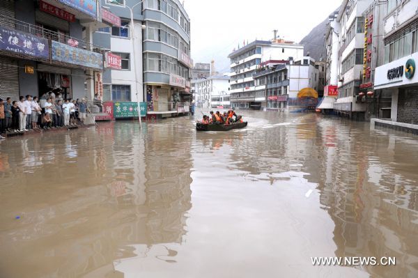 Photo taken on Aug. 13, 2010 shows the scene of the ponding area in landslide-hit Zhouqu County, Gannan Tibetan Autonomous Prefecture in northwest China's Gansu Province. 