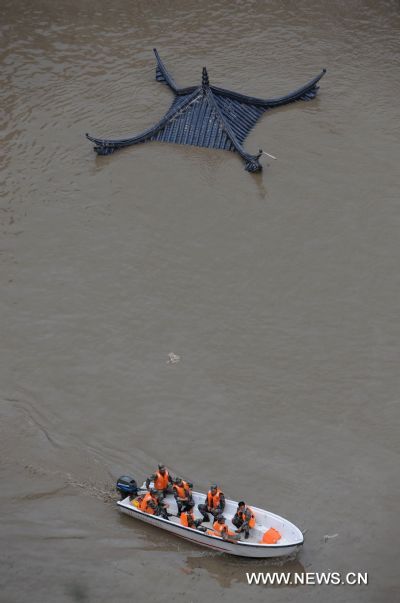 Photo taken on Aug. 13, 2010 shows the scene of the ponding area in landslide-hit Zhouqu County, Gannan Tibetan Autonomous Prefecture in northwest China's Gansu Province. 