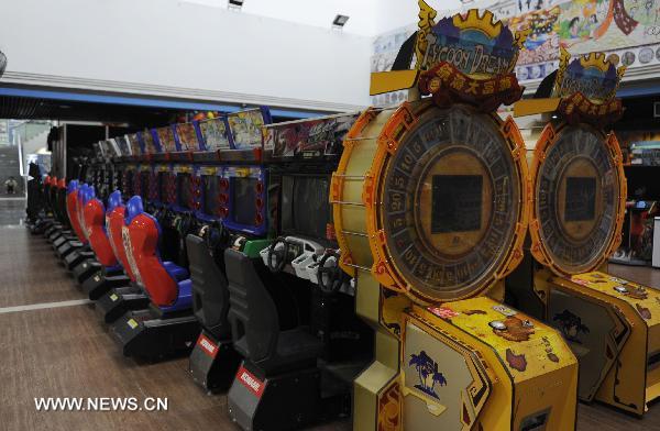 Photo taken on Aug. 15, 2010 shows a closed recreation house for electronic games in Guangzhou, capital of south China's Guangdong Province.