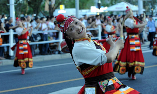 Traditional dance of Tibet is performed in a parade on Sept 3.