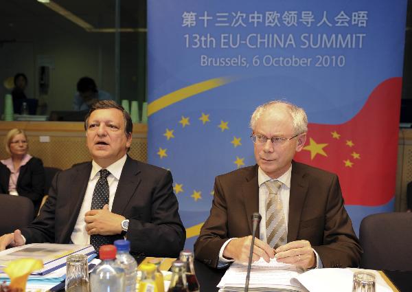 European Council President Herman Van Rompuy (R) and European Commission President Jose Manuel Barroso attend the 13th China-EU Summit in Brussels, capital of Belgium, on Oct. 6, 2010. 