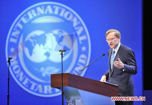 President of the World Bank Robert Zoellick addresses the opening ceremony of the Plenary Session of the Annual Meetings of the International Monetary Fund (IMF) and World Bank in Washington, the United States, Oct. 8, 2010.