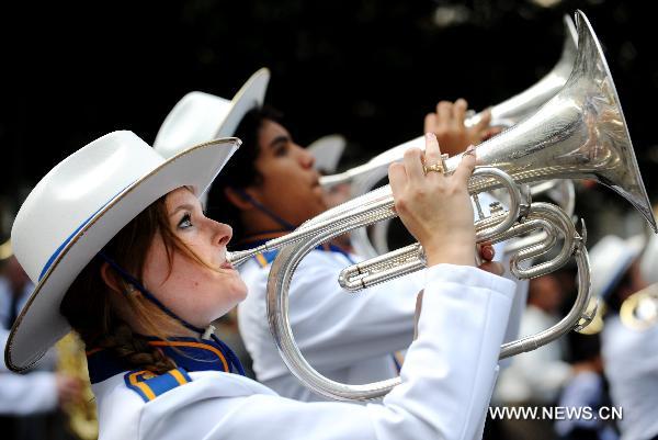 Music bands parade along the 5th Avenue in Manhattan, New York, the United States, Oct. 11, 2010 to celebrate the annual Columbus Day. 