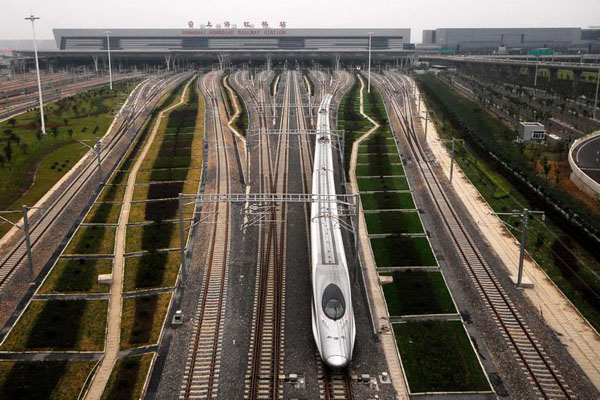 A CRH380A train departs from Shanghai Hongqiao Railway Station on Oct.20th, 2010.