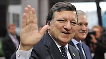 President of European Commission Jose Manuel Barroso arrives at the EU headquarters for European Union Summit in Brussels, capital of Belgium, Oct. 28, 2010.