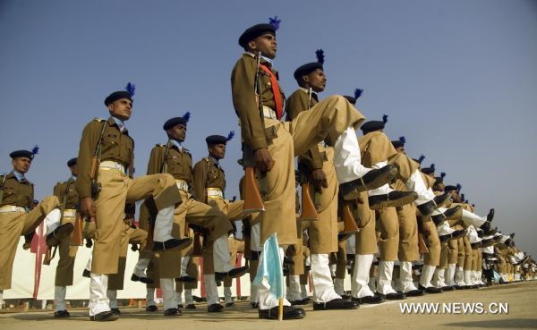 Newly trained Indian paramilitary soldiers march during a passing-out parade in Srinagar, the summer capital of Indian-controlled Kashmir, November 3, 2010.