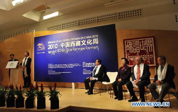 The Week of the 2010 China Tibetan Culture, a Tibetan cultural activity, kicked off in Madrid, Spain, Nov. 15, 2010.