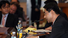 South Korean Deputy Foreign Minister Kim Jae-shin speaks to foreign diplomats in Seoul Nov. 24, 2010, during a briefing regarding the exchange of fire a day ago with the Democratic People's Republic of Korea (DPRK).