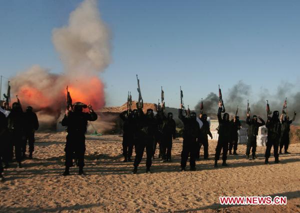 Palestinian militants of al-Ahrar movement take part in a military training in Khan-Younis, southern Gaza Strip, on Jan. 13, 2011. 