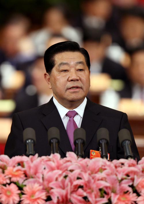 Jia Qinglin, chairman of the National Committee of the Chinese People's Political Consultative Conference (CPPCC), delivers a report on the work of the country's top political advisory body at its annual session which starts in the Great Hall of the People in Beijing Thursday afternoon.