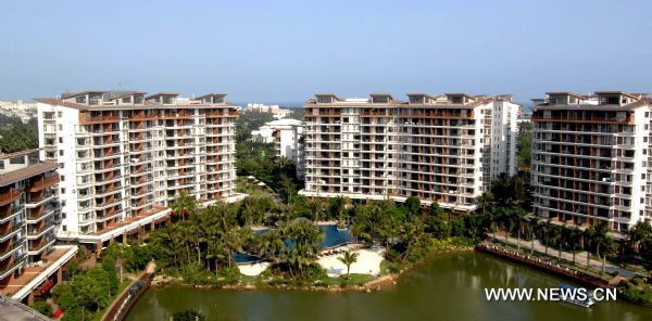 Photo taken on April 9, 2011 shows a hotel near the International Conference Center of the Bo'ao Forum for Asia (BFA) in Bo'ao Township, south China's Hainan Province. The 10th BFA would be held here from April 14 to 16 and the forum has largely promoted the local economy in the past 10 years. (Xinhua/Hou Jiansen) 