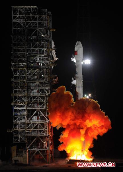 The new data relay satellite 'Tianlian I-02' heads towards the space at the Xichang Satellite Launch Center in southwest Sichuan Province, July 11, 2011.