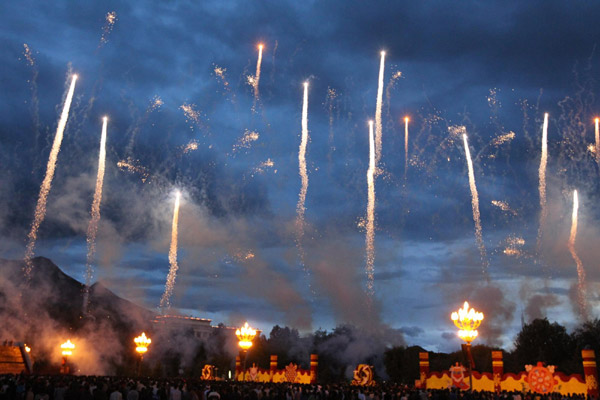 Fireworks celebrate Tibet&apos;s key anniversary