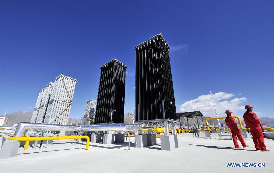 Photo taken on Oct. 26, 2011 shows the first natural gas supply station in Lhasa, capital of southwest China&apos;s Tibet Autonomous Region. 